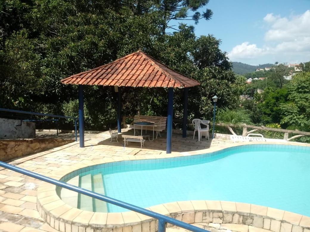 Apartamento No Condominio Imperial Ламбари Екстериор снимка