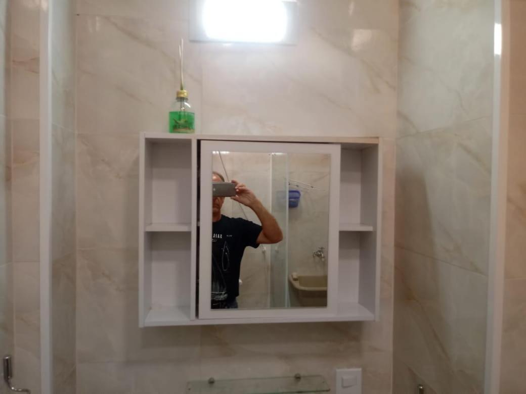 Apartamento No Condominio Imperial Ламбари Екстериор снимка